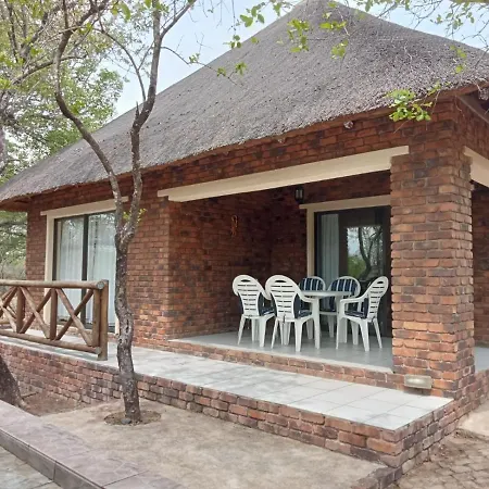 Le Lion Dort Villa Marloth Park Exterior photo