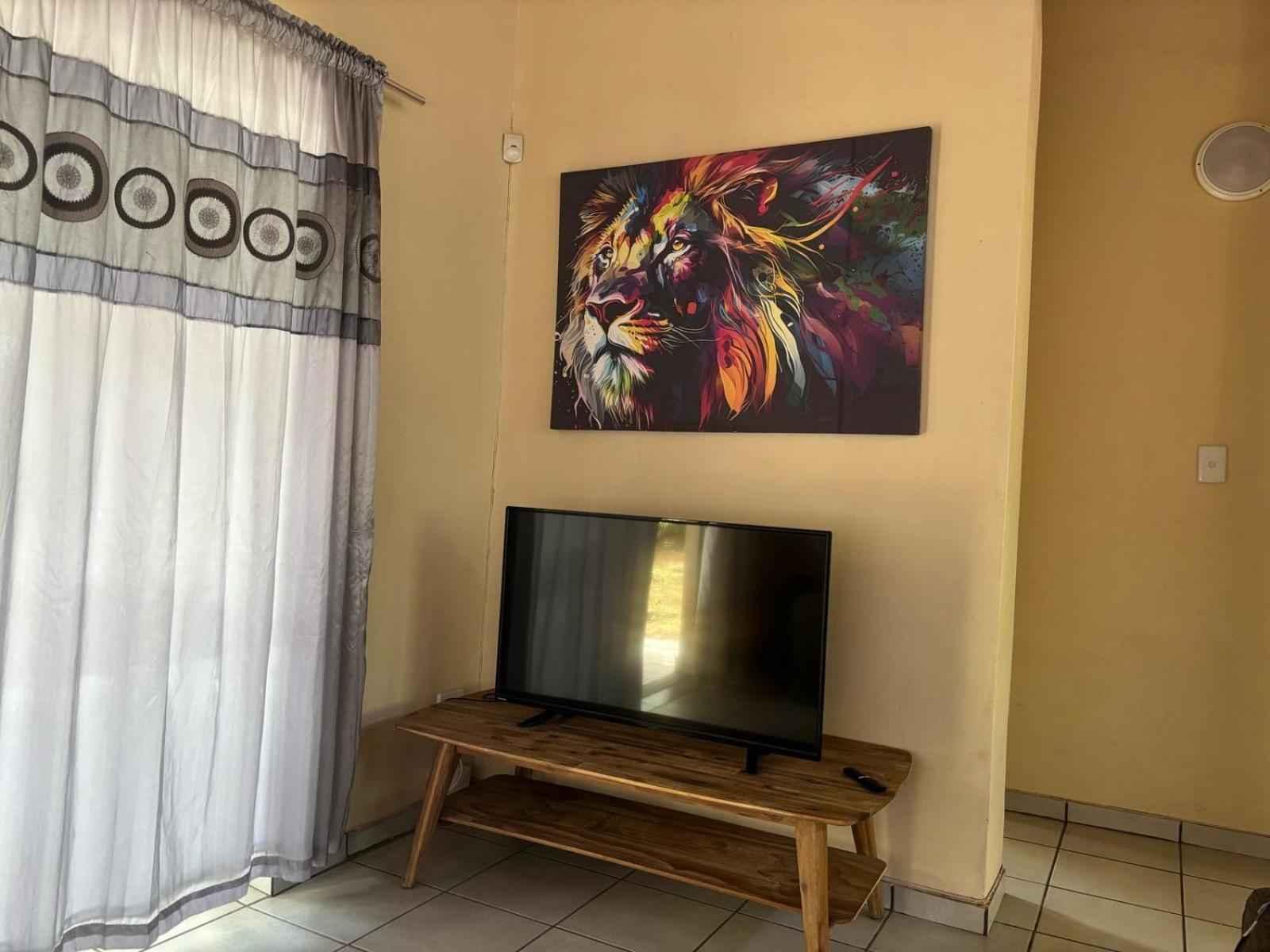 Le Lion Dort * Marloth Park